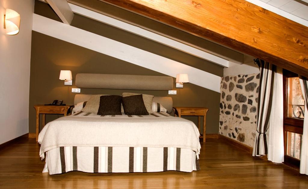 Hostal Casa Masip เอซกาไรย์ ภายนอก รูปภาพ