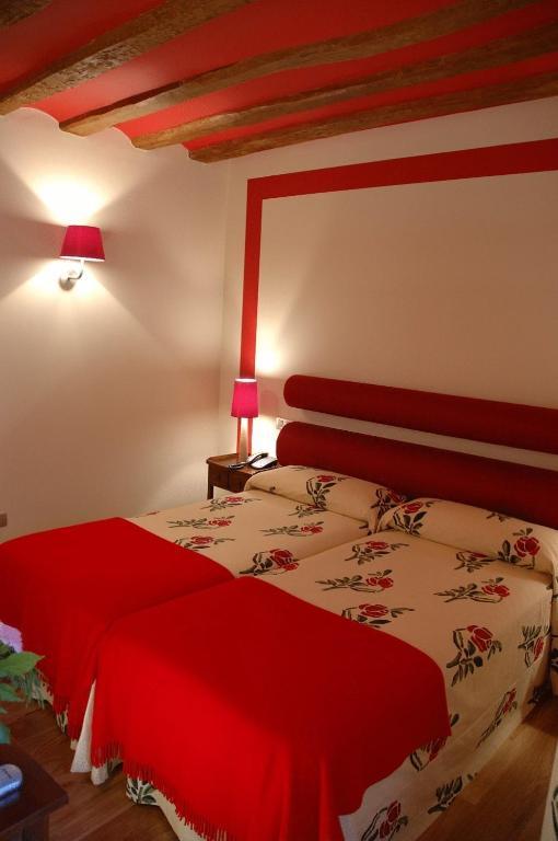Hostal Casa Masip เอซกาไรย์ ภายนอก รูปภาพ